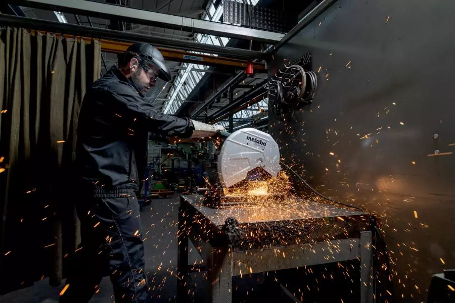 Tronçonneuse à Métaux METABO CS 22-355 - Ø 355 Mm 2300 W - 601786000 4 Tronçonneuse à Métaux METABO CS 22-355 - Ø 355 Mm 2300 W - 601786000 – Image 2